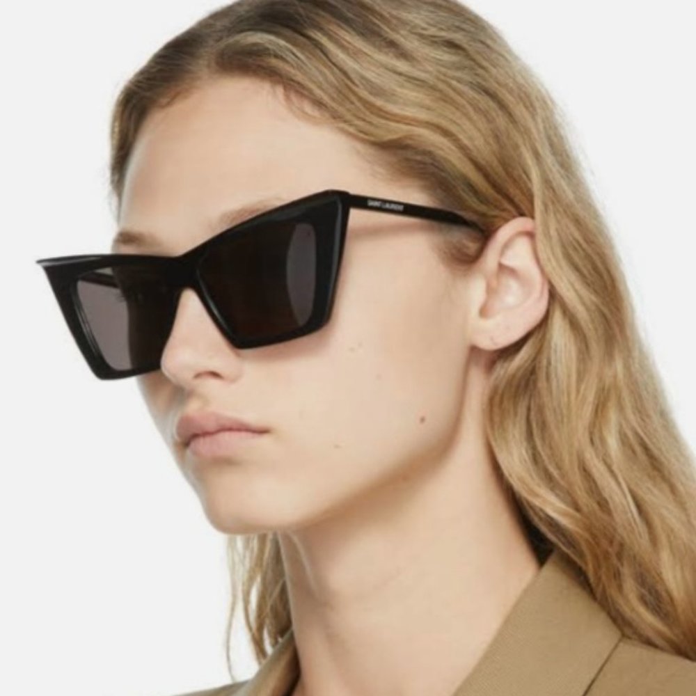 YSL 372 sunglasses NWT